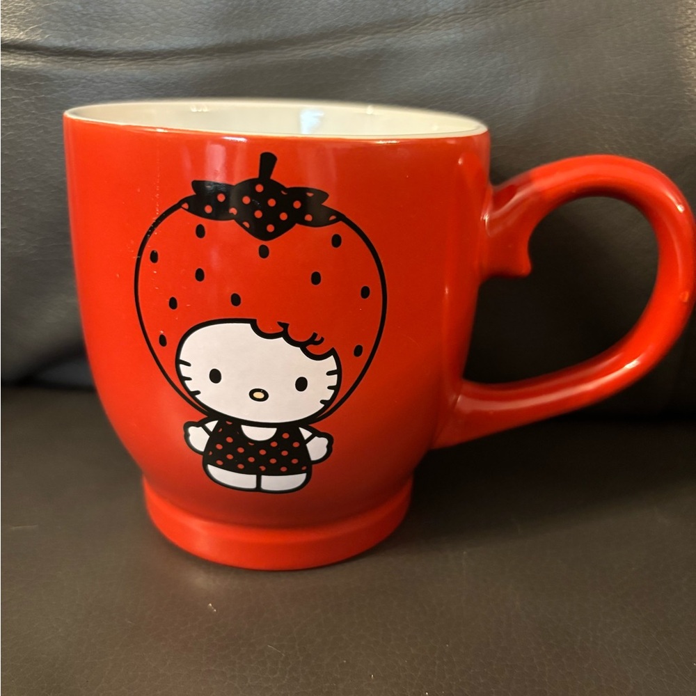 Hello Kitty Red Strawberry 🍓 Mug